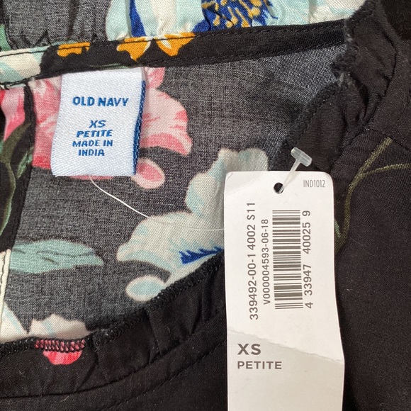 Old Navy Floral Top with Bell Sleeves-XS Petite - Picture 5 of 5